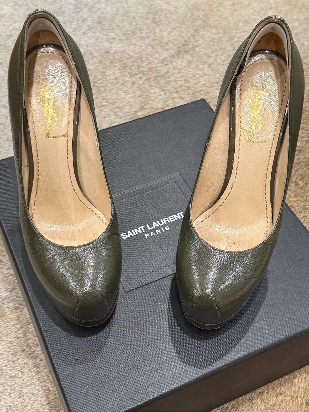 Saint Laurent Olive Leather Platform Pumps